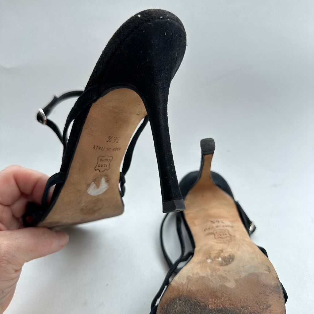 Manolo Blahnik Suede Leather Heel Shoe