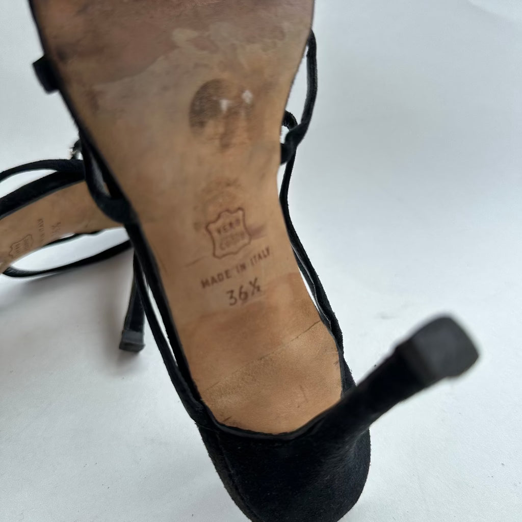 Manolo Blahnik Suede Leather Heel Shoe