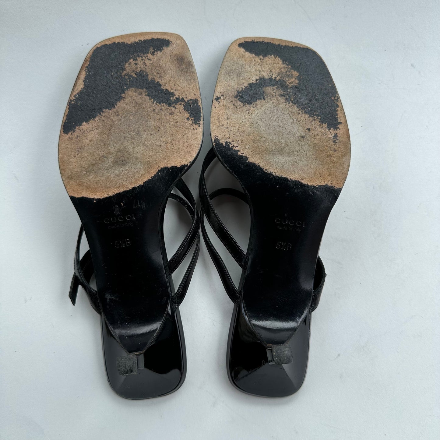 Gucci Black Leather Kitten Heel Slip On Shoe
