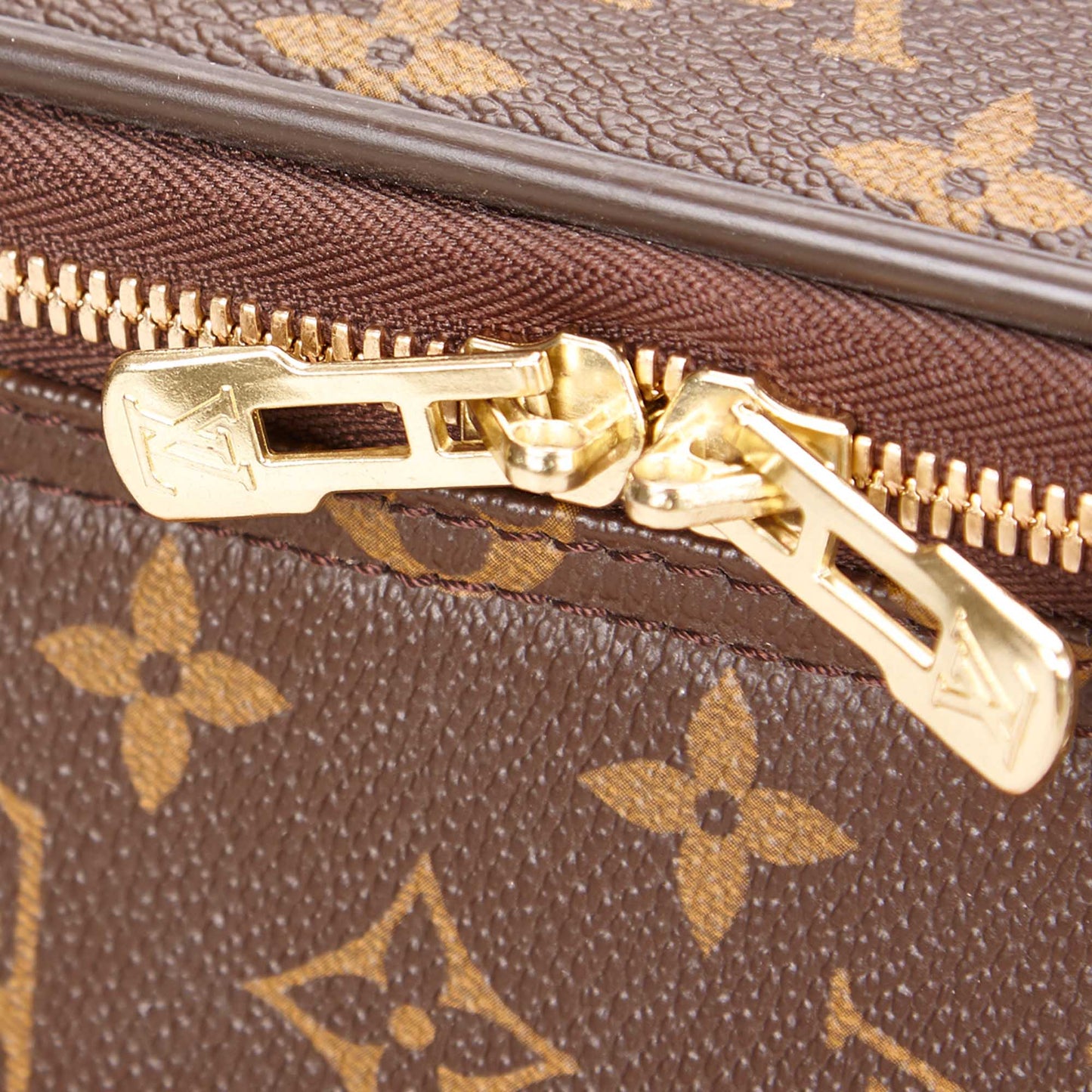 LOUIS VUITTON MONOGRAM PÉGASE 60 LUGGAGE - leefluxury.com