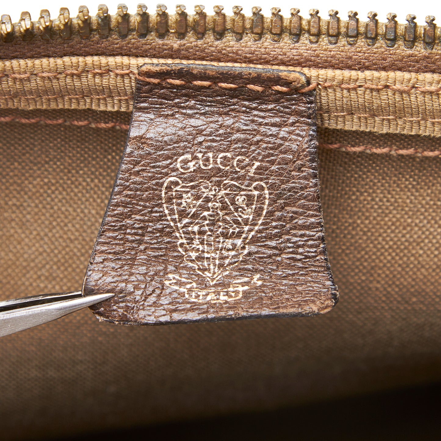 GUCCI GG SUPREME WEEKENDER CARRY ON BAG - leefluxury.com