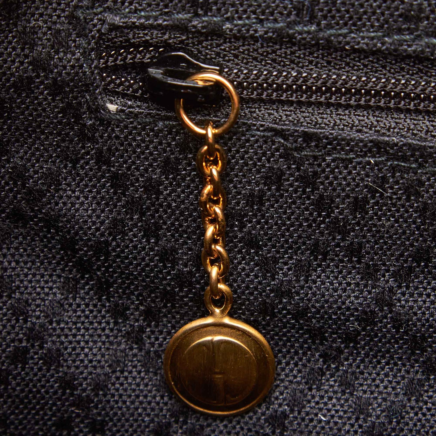 GUCCI BAMBOO SUEDE TOP HANDLE TOTE BAG - leefluxury.com