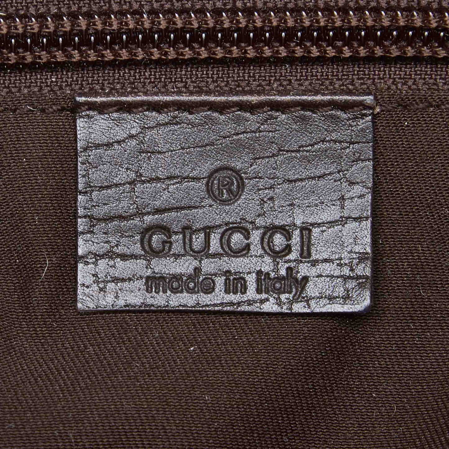 GUCCI GG SUPREME CROSSBODY MESSENGER TRAVEL BAG - leefluxury.com