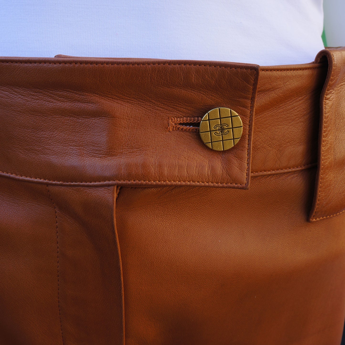 CHANEL MID-RISE CARAMEL LAMBSKIN LEATHER PANTS - leefluxury.com