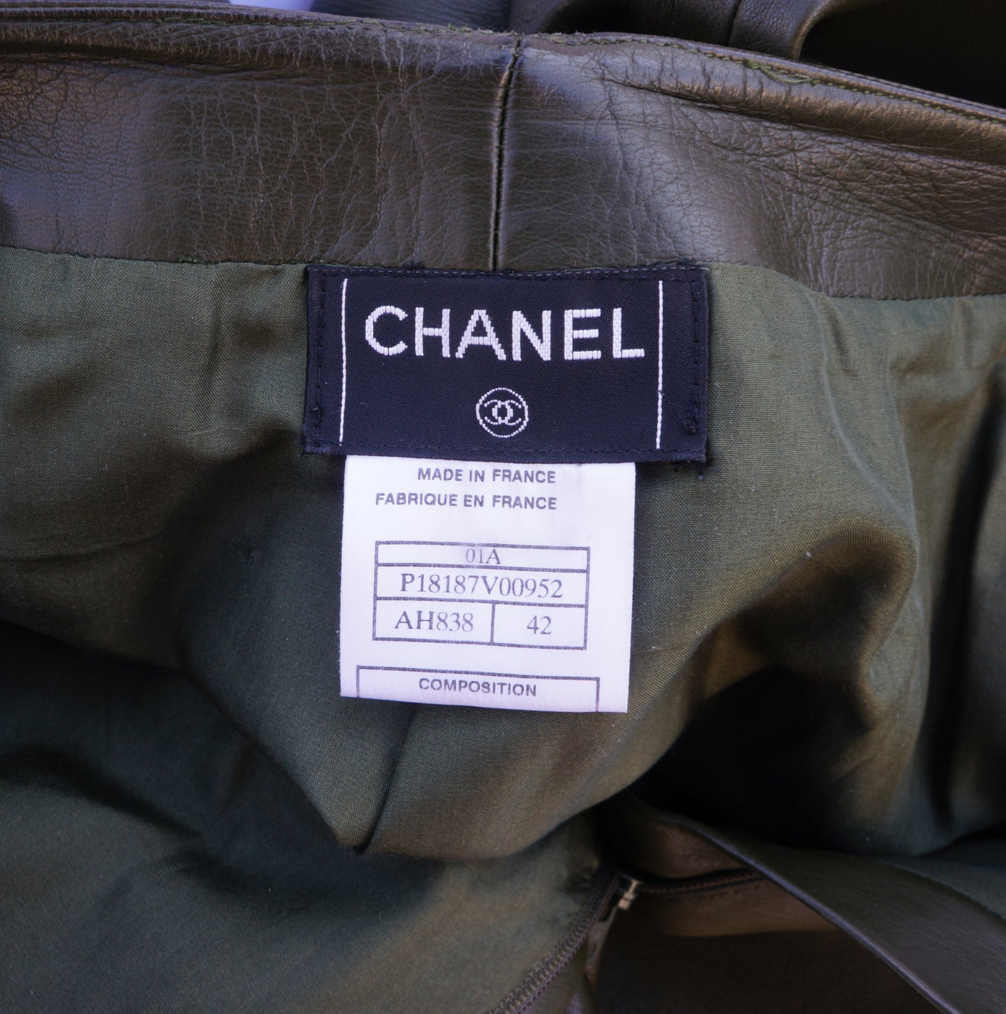 CHANEL HIGH-RISE GREEN LAMBSKIN LEATHER PANTS - leefluxury.com
