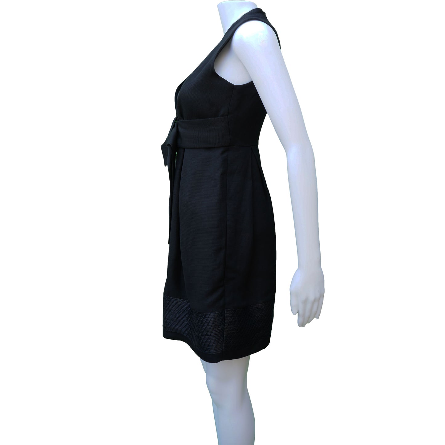 CHLOÉ BOW ACCENT COCKTAIL NIGHT OUT MINI DRESS - leefluxury.com