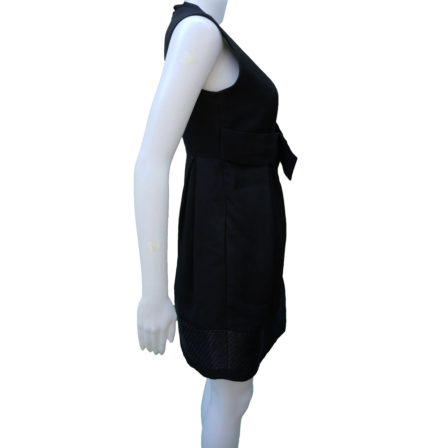 CHLOÉ BOW ACCENT COCKTAIL NIGHT OUT MINI DRESS - leefluxury.com