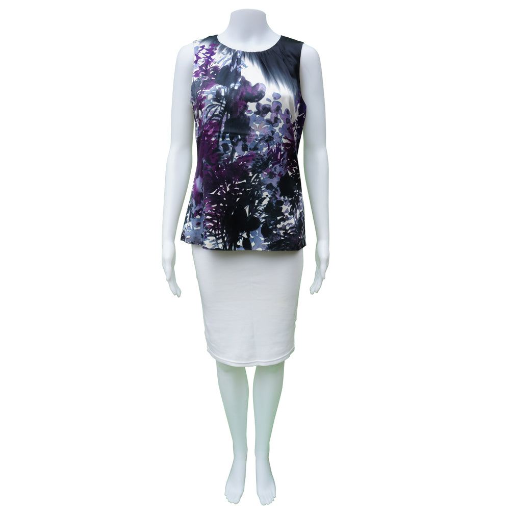Elie Tahari Silk sleeveless top, pleats at crew neck, multicolour, concealed back zipper.