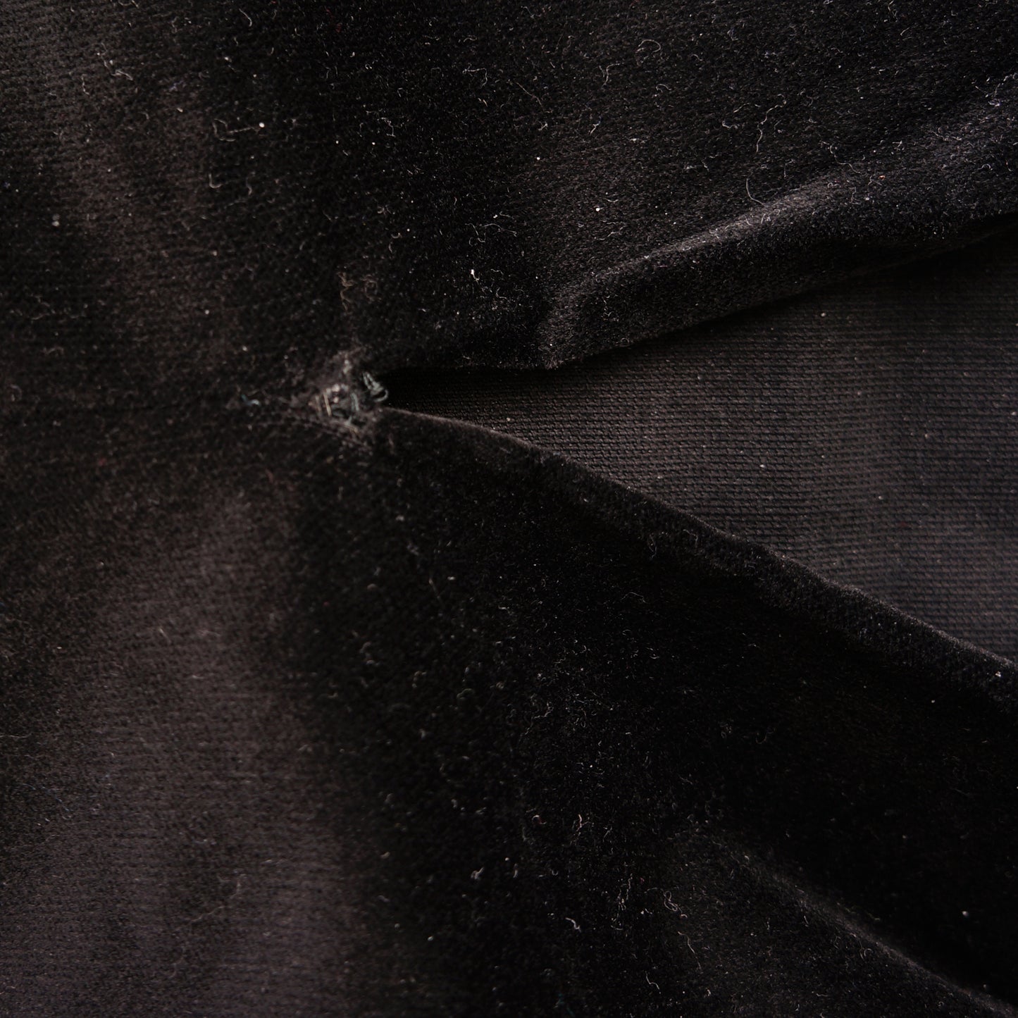 GUCCI BLACK VELVET 3 PIECE SUIT - leefluxury.com
