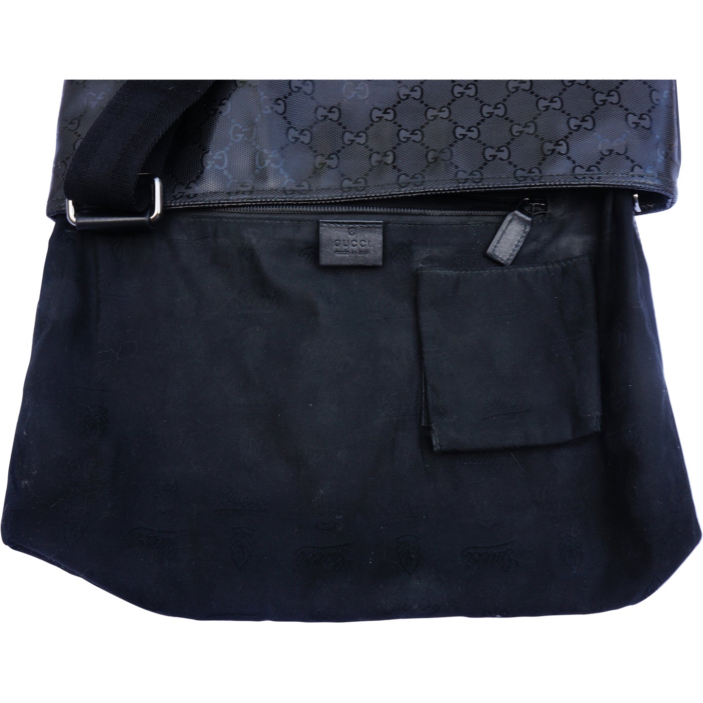 GUCCI GG IMPRIMÉ MESSENGER BAG - leefluxury.com