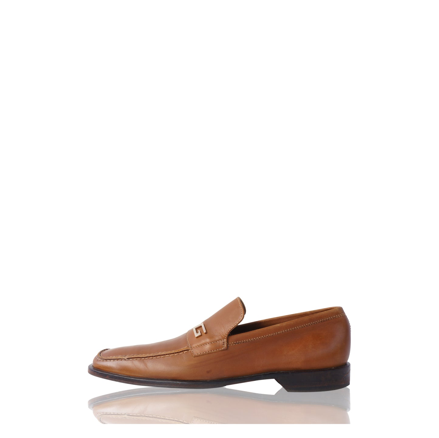 GUCCI GG LEATHER SLIP-ON LOAFERS - leefluxury.com