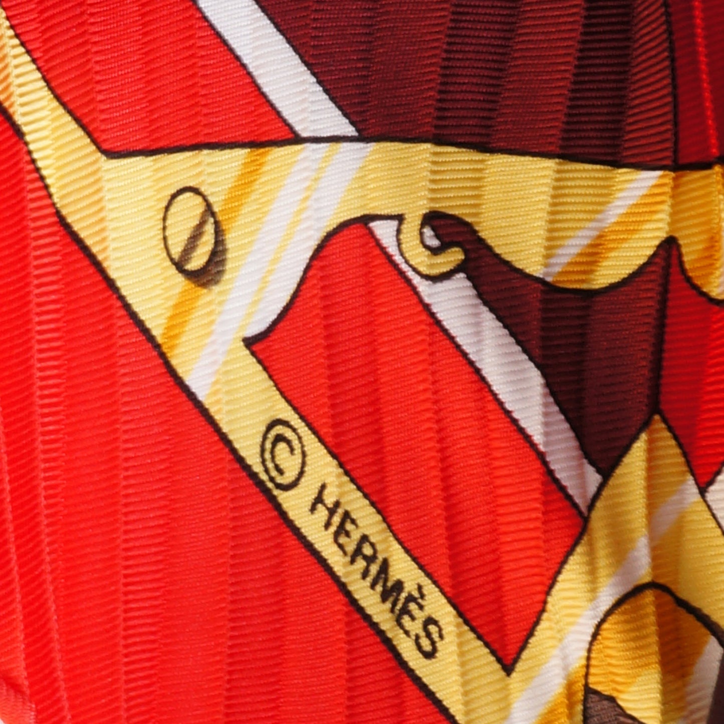 HERMÈS L'OMBRELLE MAGIQUE SILK PLISSÉ SCARF - leefluxury.com