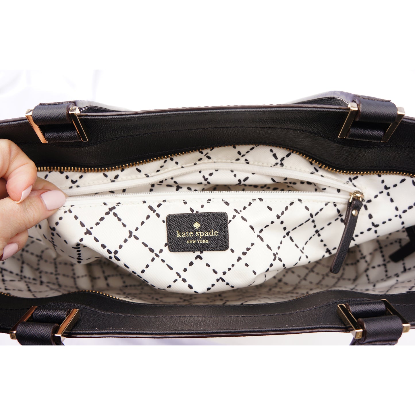KATE SPADE NEW YORK NEWBURY LANE JULES TOTE - leefluxury.com
