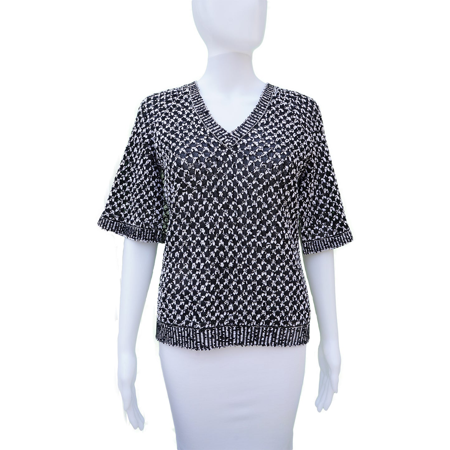 CHANEL 2017 BLACK AND WHITE KNIT CAPE TOP - leefluxury.com