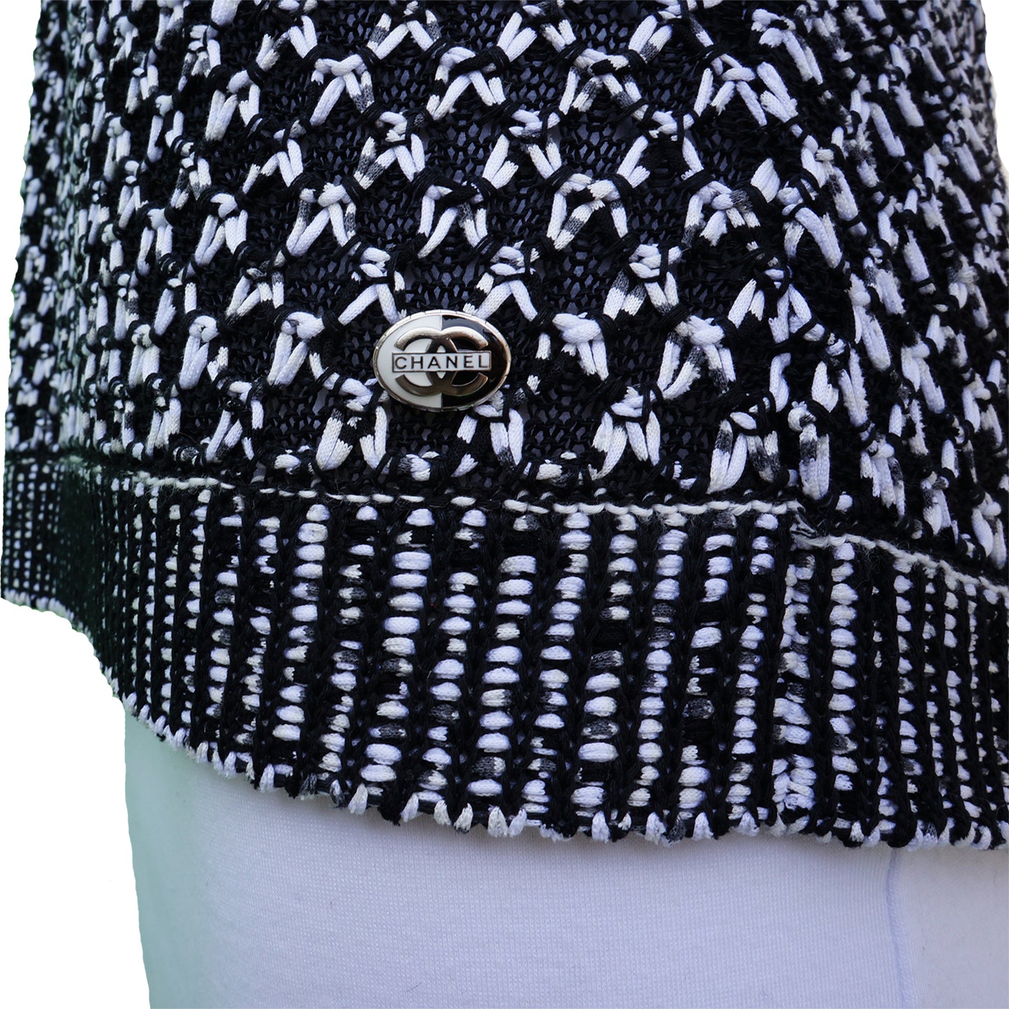 CHANEL 2017 BLACK AND WHITE KNIT CAPE TOP - leefluxury.com