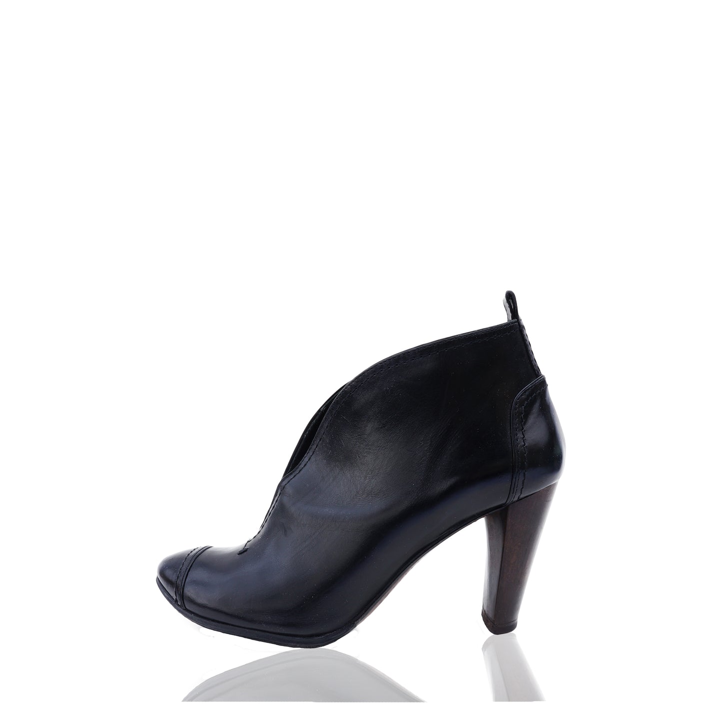 COSTUME NATIONAL LEATHER CAP-TOE BOOTIES - leefluxury.com