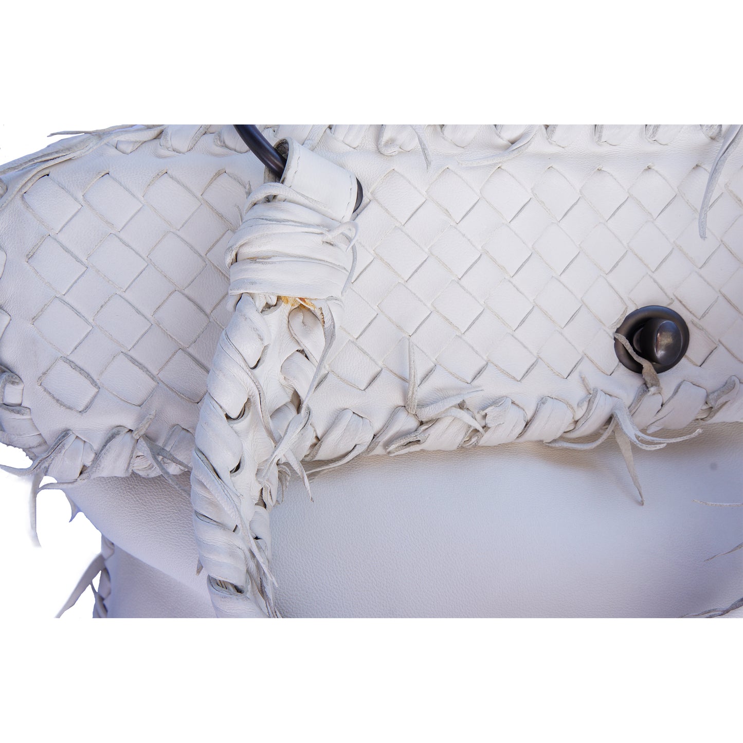 BOTTEGA VENETA IVORY LEATHER INTRECCIATO TRIM FRAME BAG - leefluxury.com