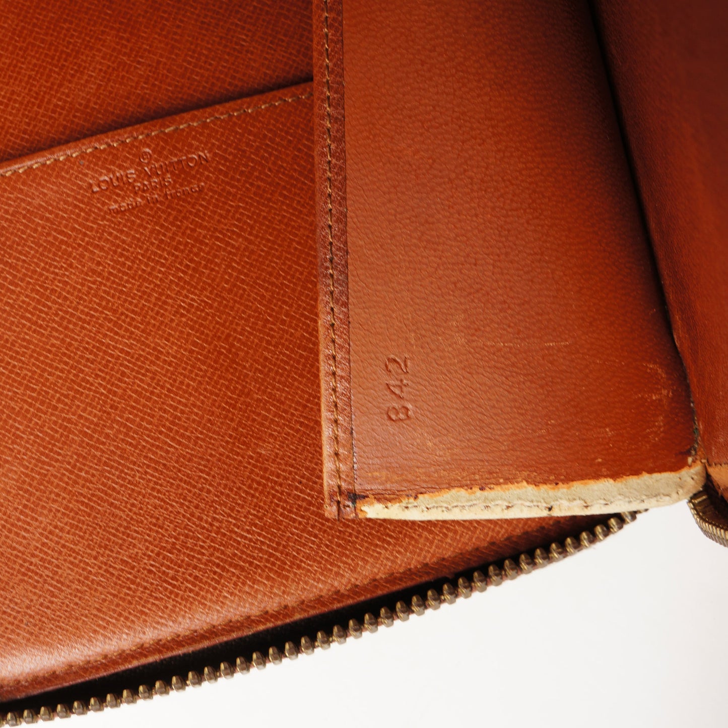LOUIS VUITTON MONOGRAM PASSPORT TRAVEL AGENDA - leefluxury.com