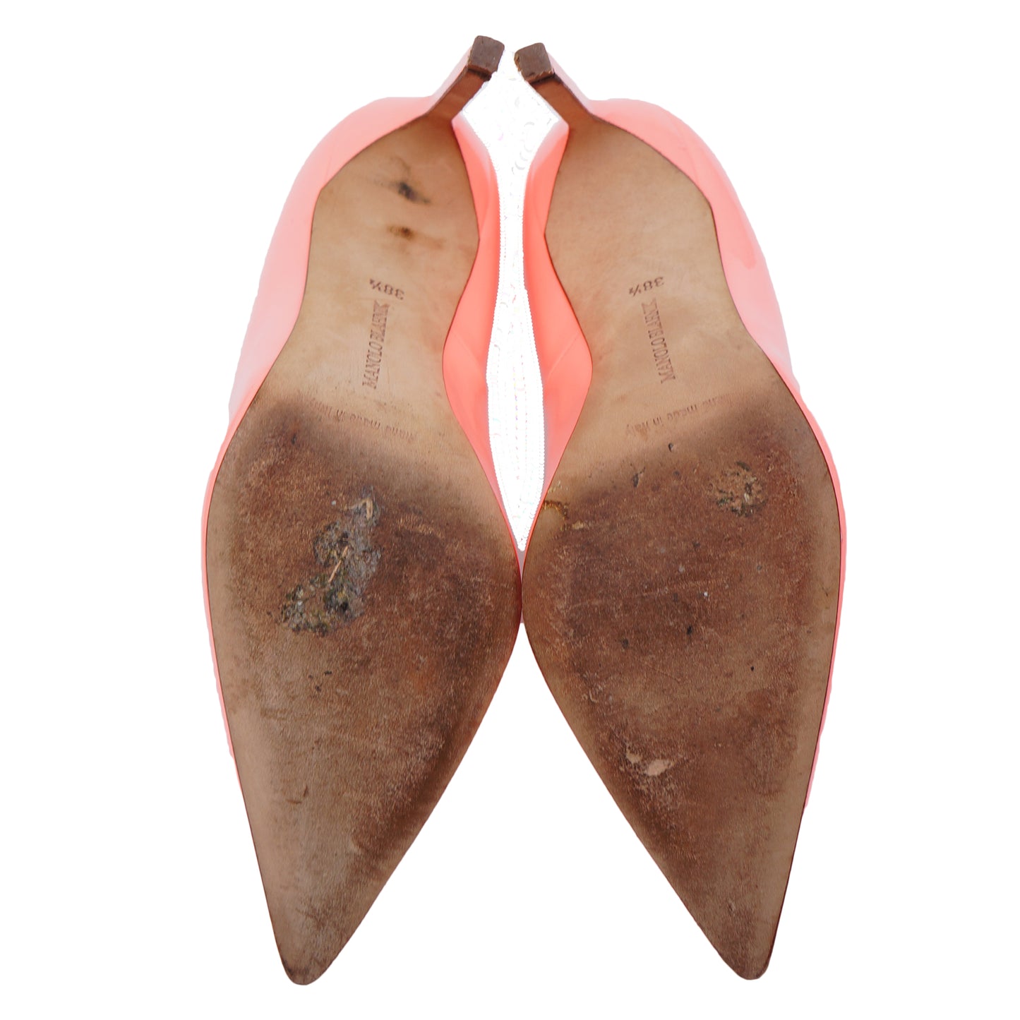 MANOLO BLAHNIK BB CORAL PATENT LEATHER PUMP - leefluxury.com