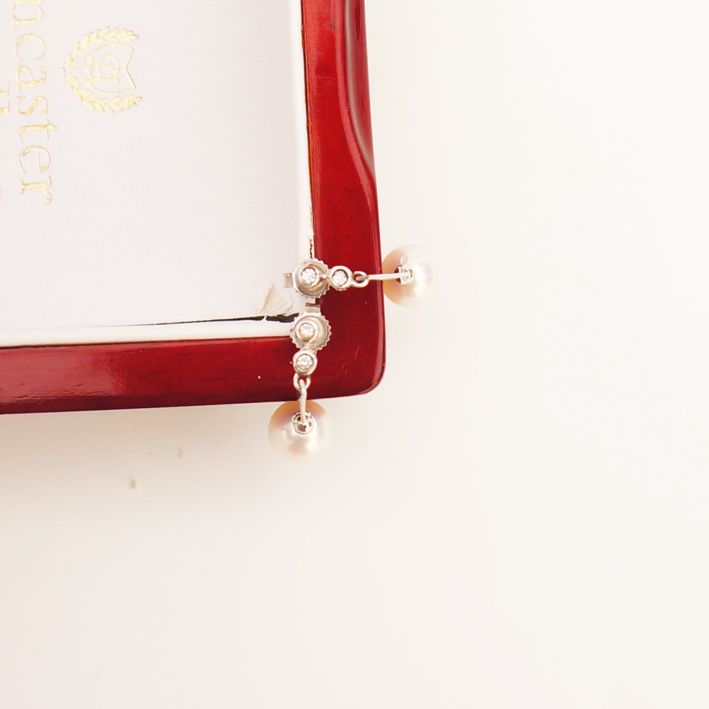 PEARL AND DIAMONDS DROP EARRINGS - leefluxury.com