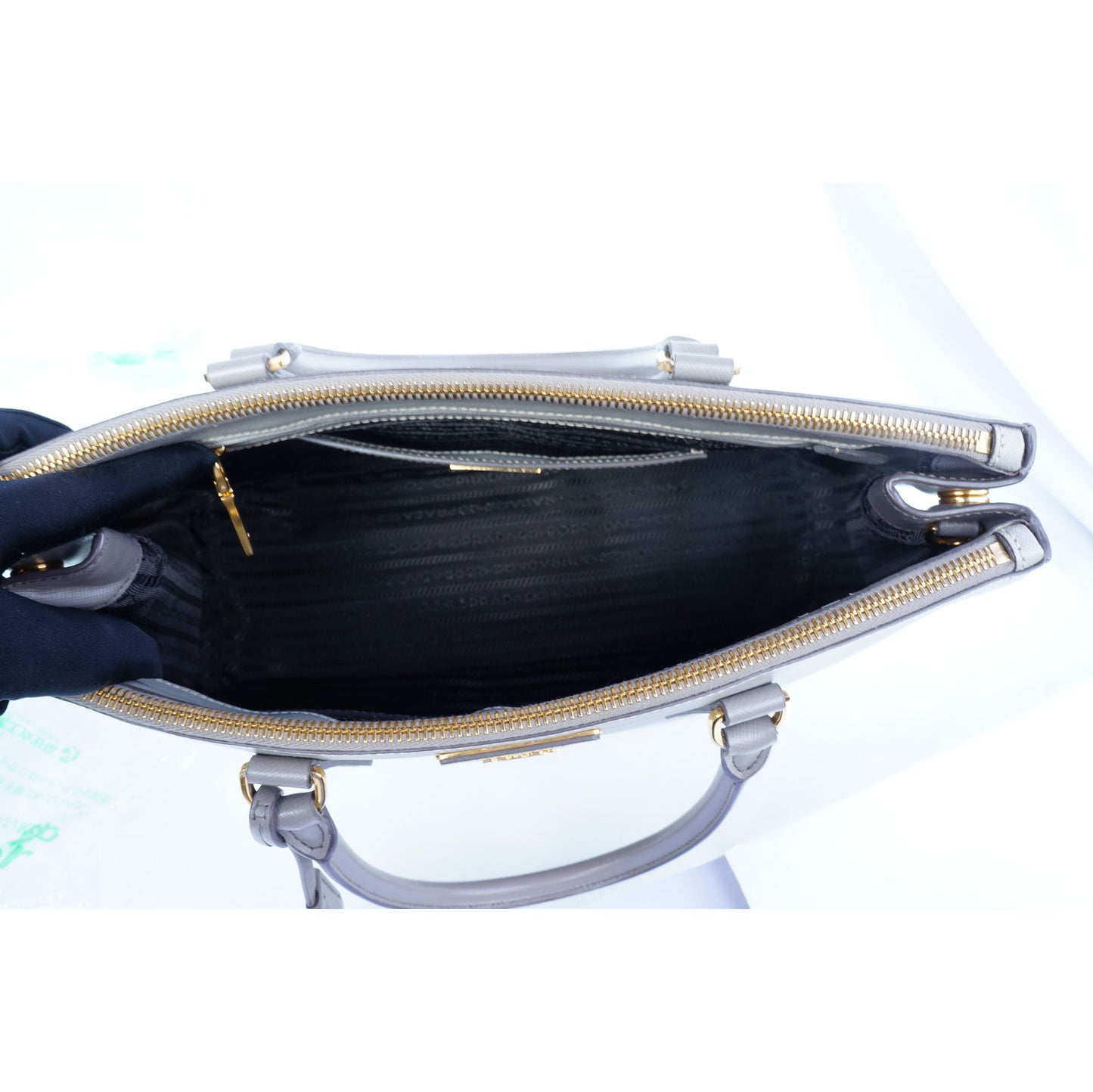 PRADA SAFFIANO LUX LEATHER SHOULDER BAG - leefluxury.com