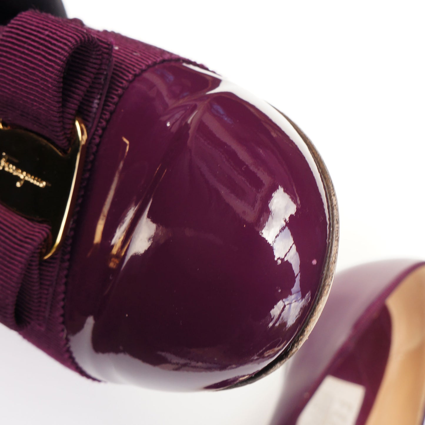 SALVATORE FERRAGAMO WINE PATENT LEATHER VERA BOW PATENT LEATHER BALLET FLATS - leefluxury.com