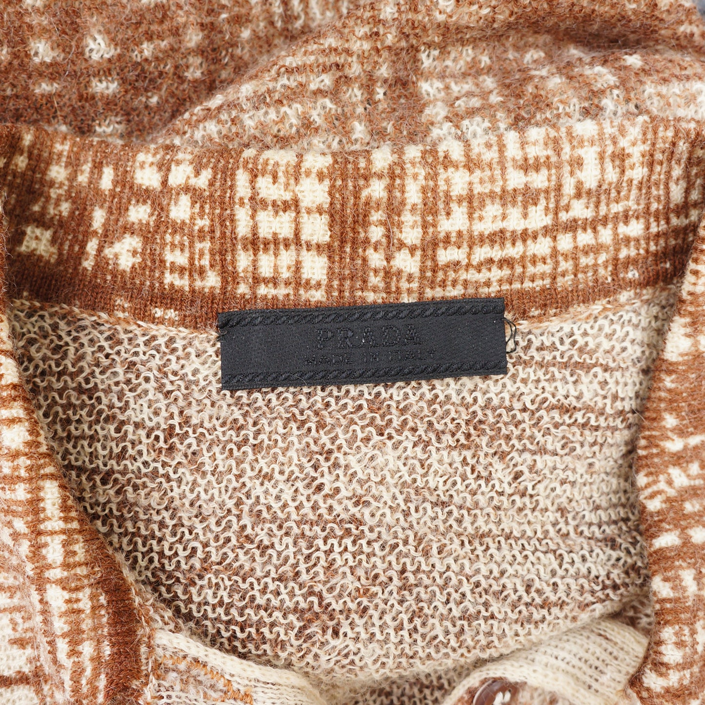 PRADA PATTERNED KNIT SHORT SLEEVE TOP - leefluxury.com