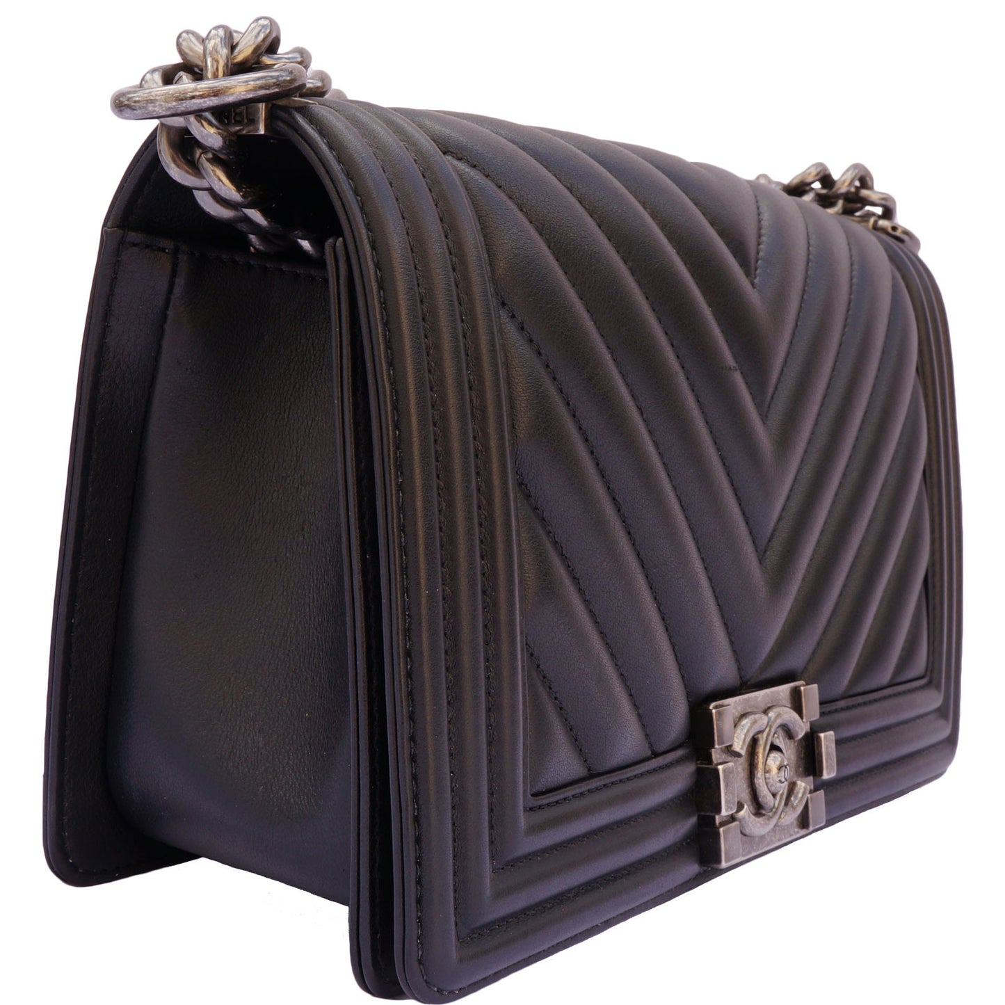 CHANEL OLD MEDIUM CHEVRON BOY BAG - leefluxury.com