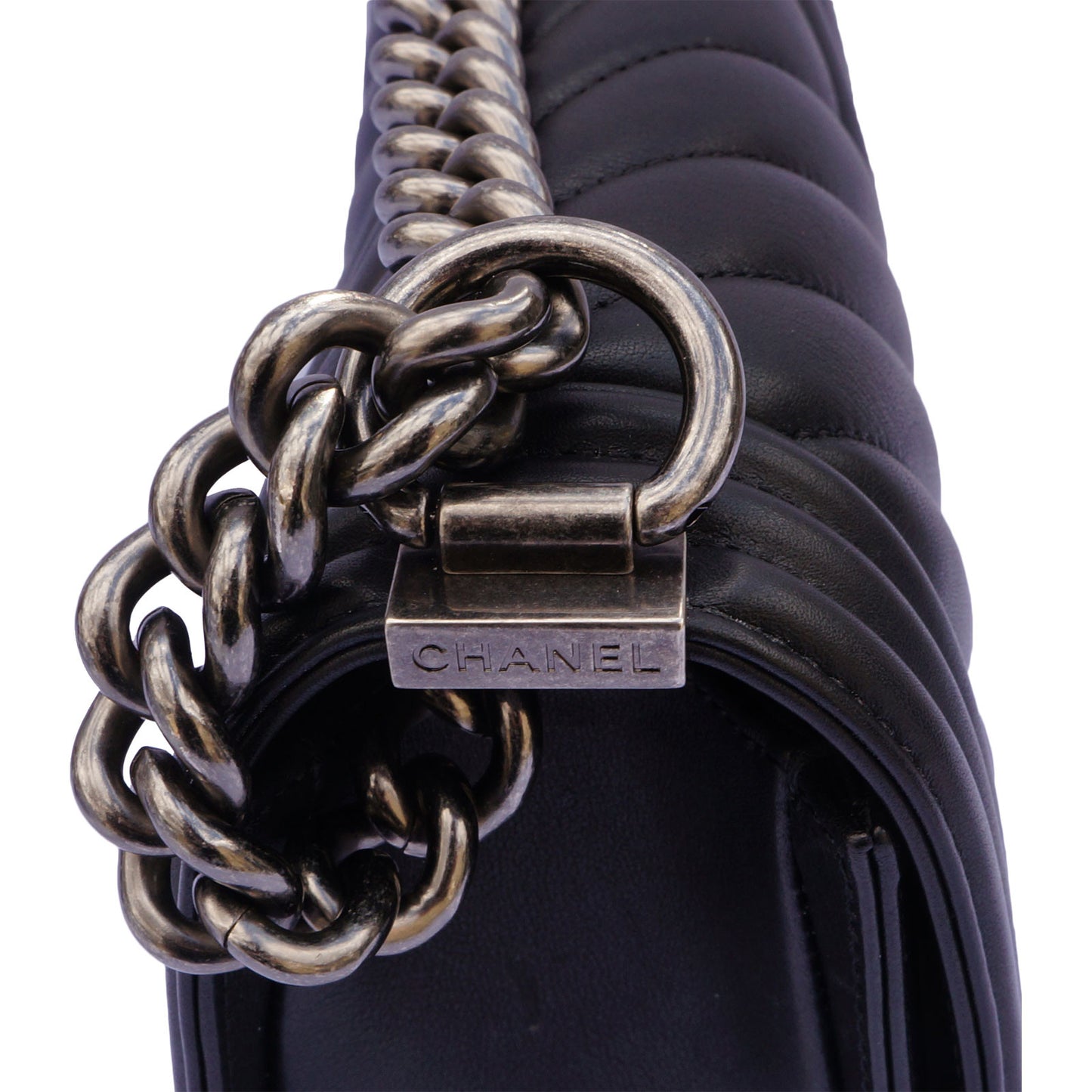 CHANEL OLD MEDIUM CHEVRON BOY BAG - leefluxury.com