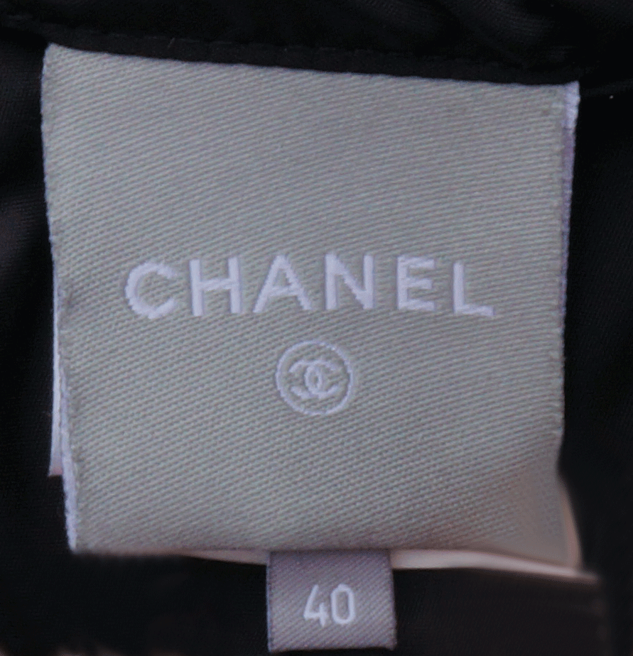 CHANEL QUILTED LIGHT ZIP JACKET - leefluxury.com