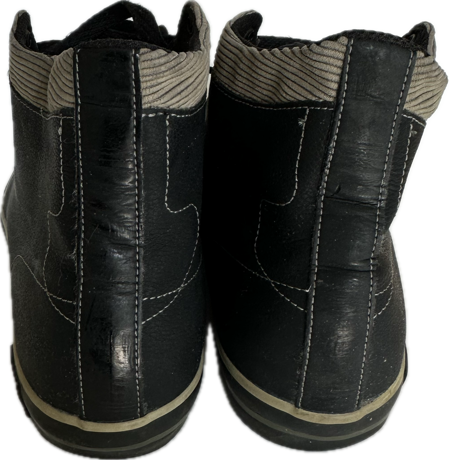 Nike Mens High Top Shoe