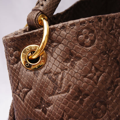 Limited Edition Black Louis Vuitton Python Empriente Artsy MM Bag Excellent  at 1stDibs  louis vuitton artsy python handle, louis vuitton artsy mm black,  louis vuitton artsy python