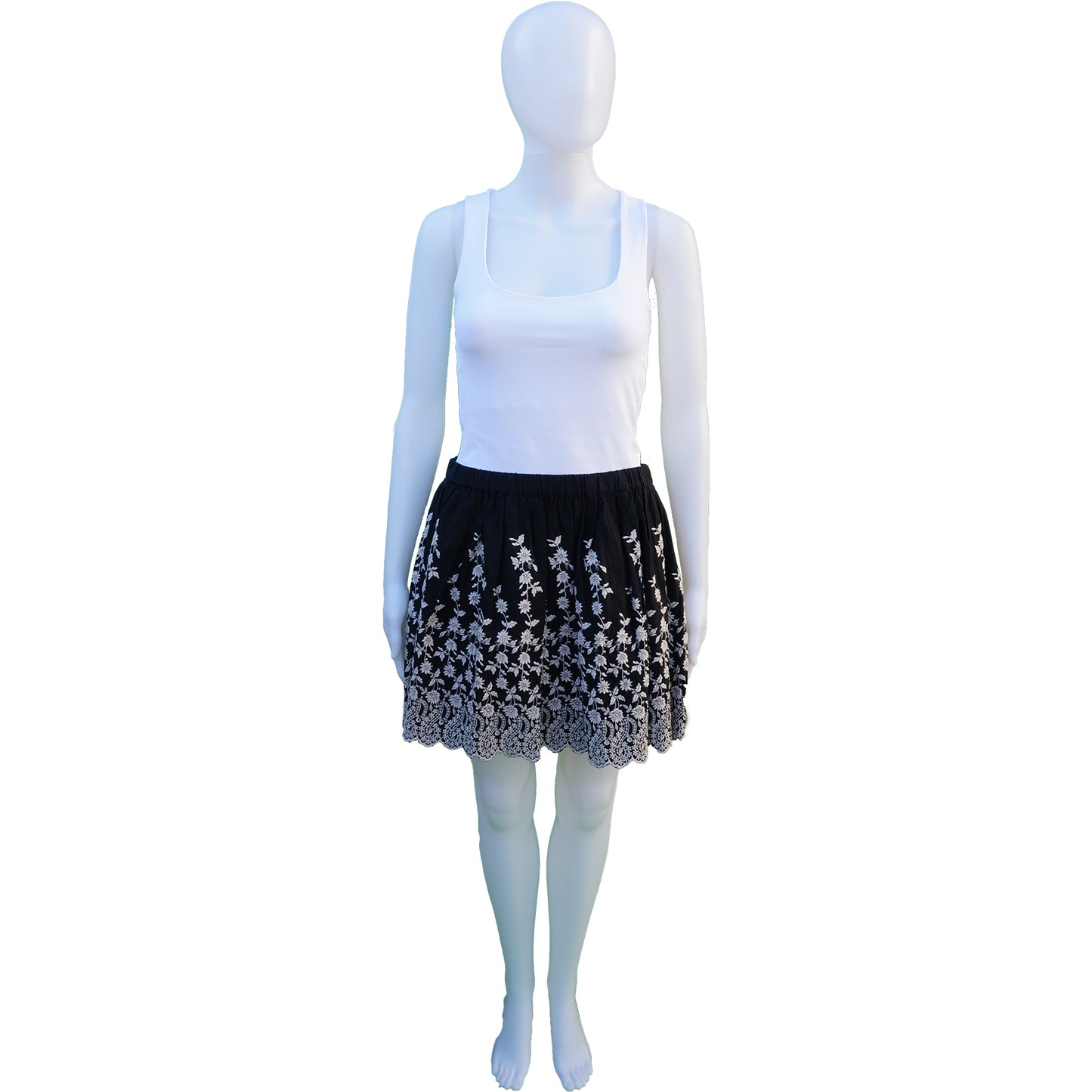 ULLA JOHNSON BLACK AND CREAM FLORAL EMBROIDERED MINI SKIRT - leefluxury.com