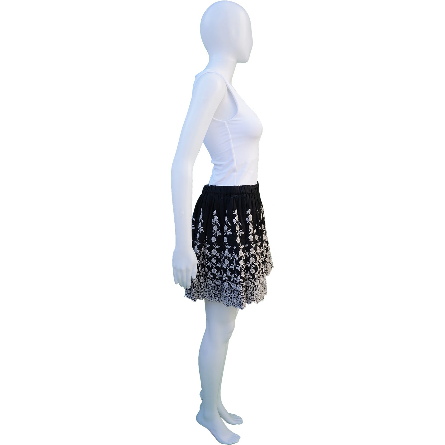 ULLA JOHNSON BLACK AND CREAM FLORAL EMBROIDERED MINI SKIRT - leefluxury.com